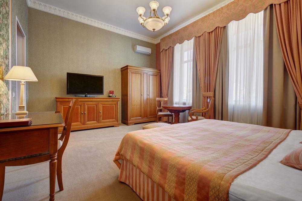 Peking Hotel Moskva Exteriör bild